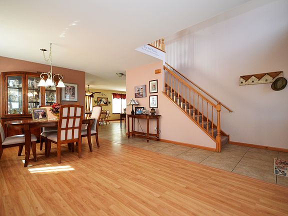 5th image of 1723 Tall Oaks Dr
