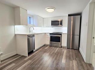 28A 3rd St #1, Toronto, ON M8V 2X6