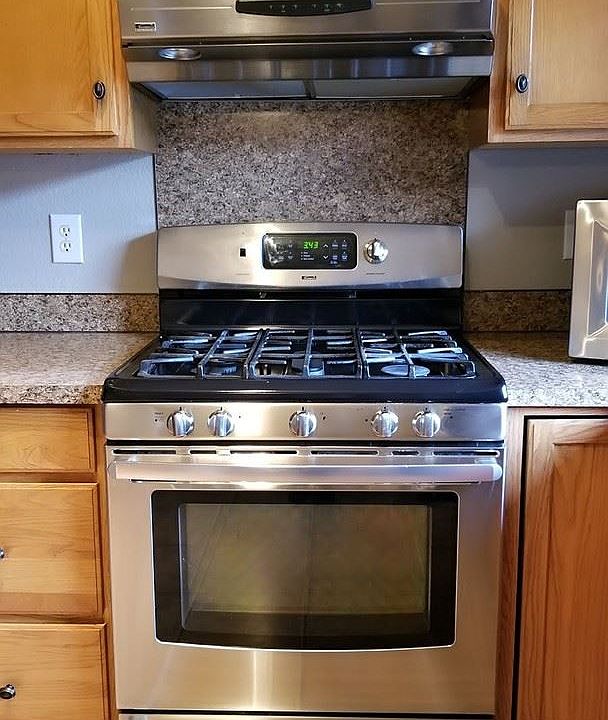 1st image of 7802 Redwing Ln SE