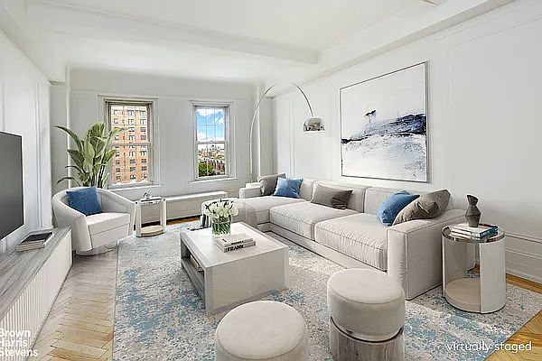 1st image of 33 5th Ave APT 8A