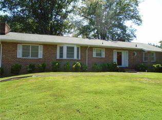 1517 W Harrison St, Reidsville, NC 27320