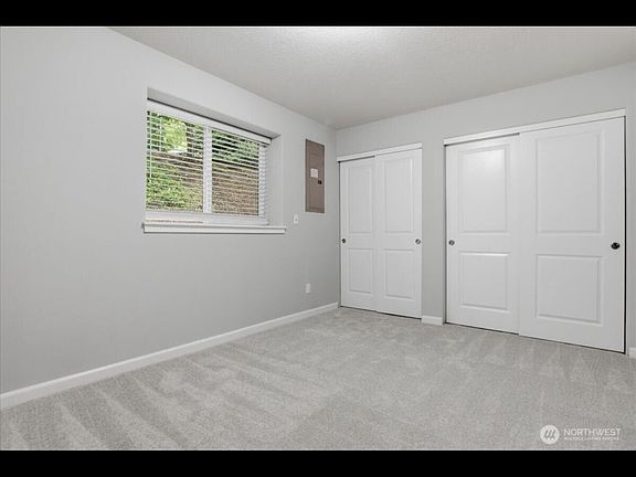 3rd image of 2711 Rossiter Ln