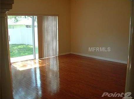 4th image of 6808 S Court Dr