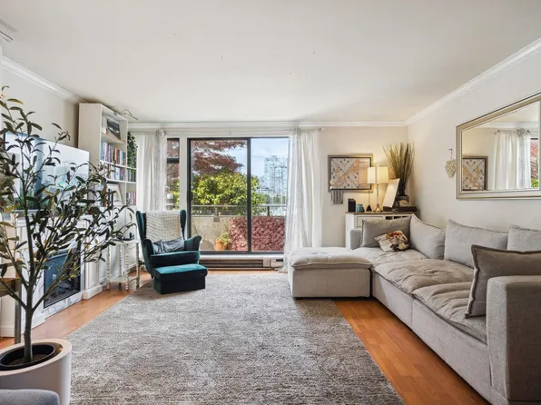 784 Millbank, Vancouver, BC V5Z 3Z3