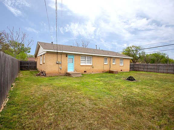 5th image of 3318 Fleetwood Dr