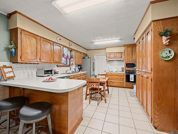 3rd image of 1130 E Dawn St