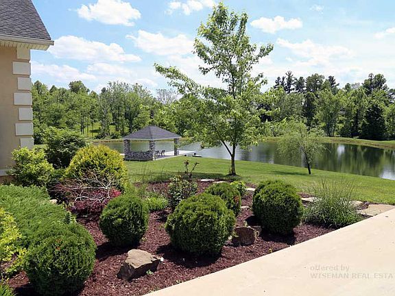 2nd image of 70 Shagbark Dr