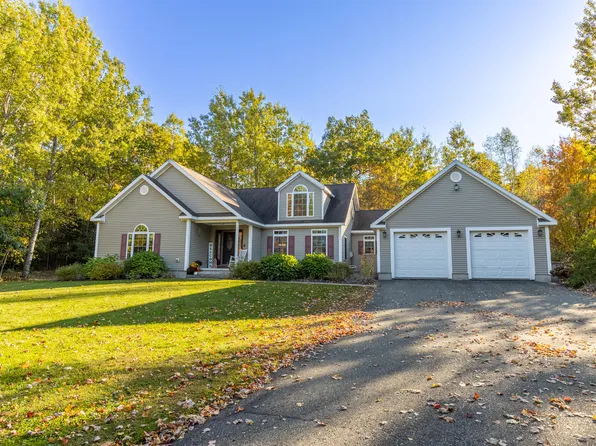 61 Erica Lane, Bowdoin, ME 04287