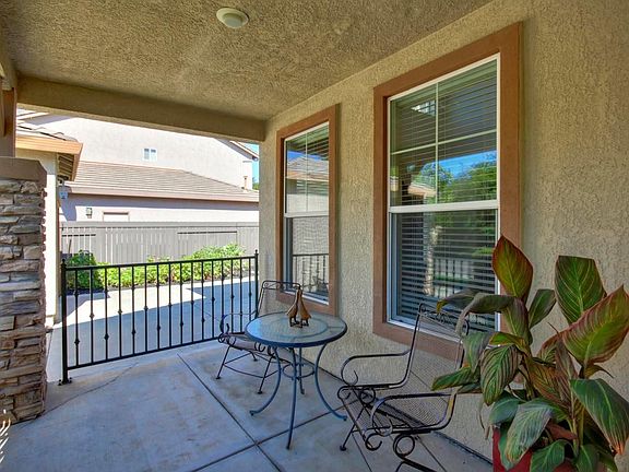 3rd image of 1769 Harwood Way
