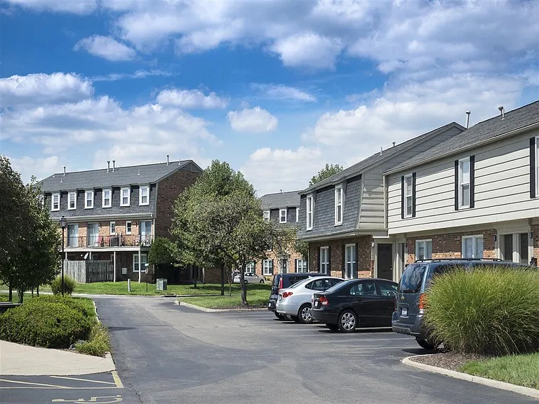 Yorktown Colony Apartments — Photo 14