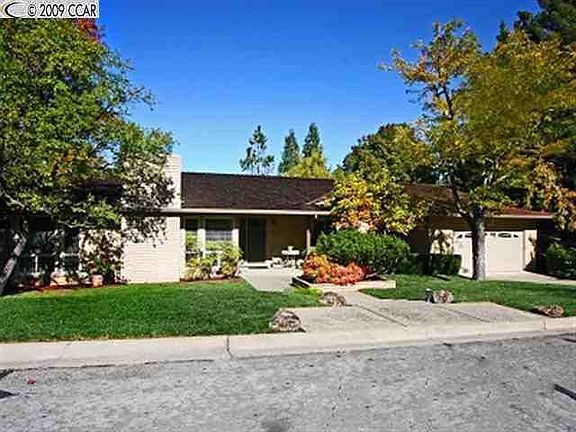 4th image of 279 Tharp Dr
