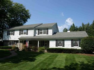 17 Broadacres Rd, Queensbury, NY 12804
