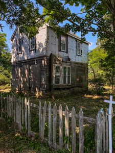 67 Dukes County Ave, Oak Bluffs, MA, 02557