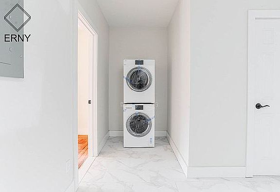 5th image of 243A Vernon Ave #2N
