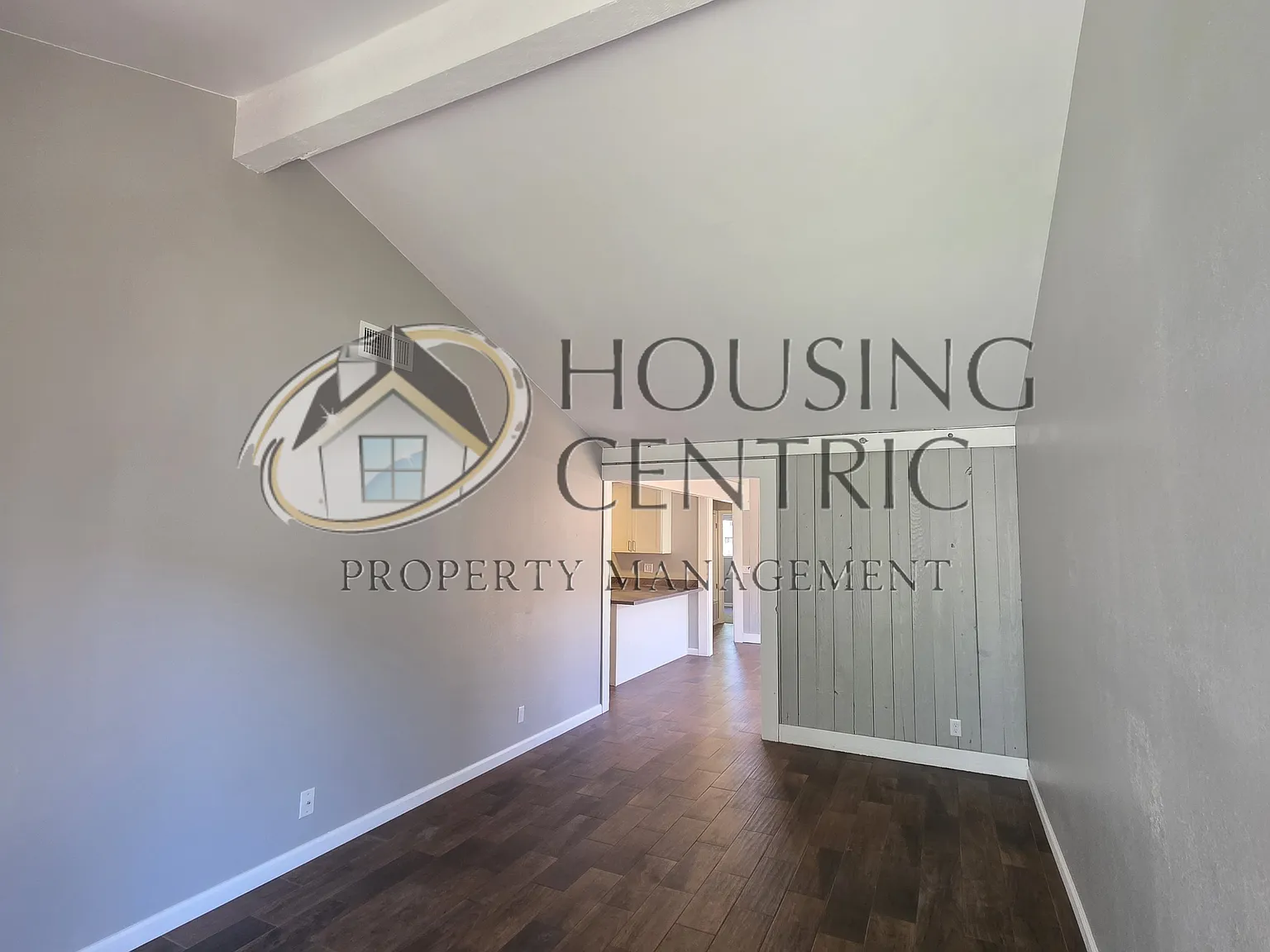 2 bed, 950 sqft, $2,500 — Photo 3