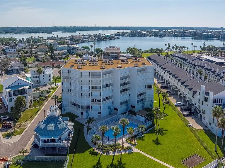 17980 Gulf Blvd #402 — Photo 51