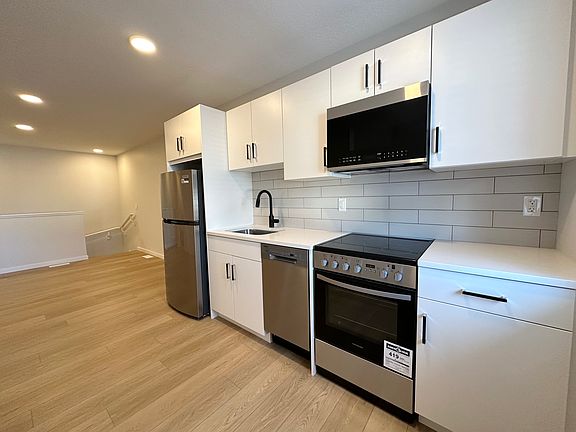4th image of 20740 24th Ave NW #3