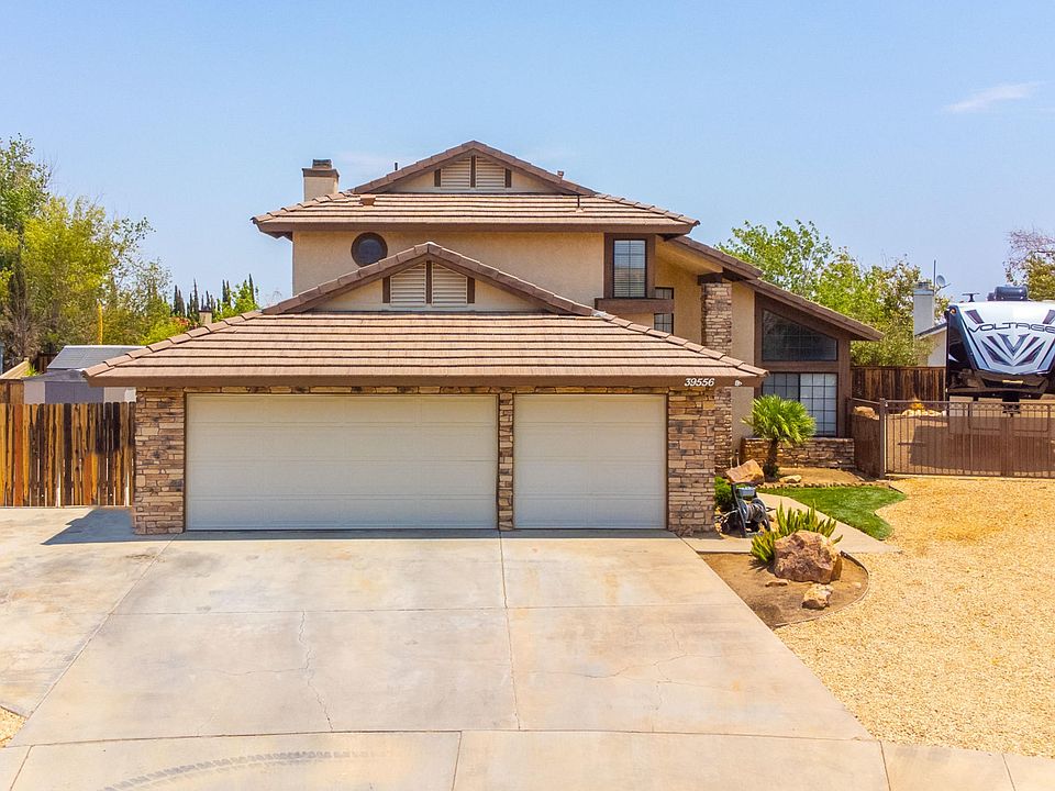 1st image of 39556 Blackhawk Ct