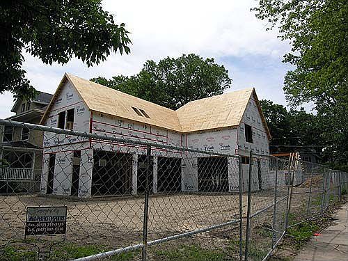 1st image of 631 Lake Ave