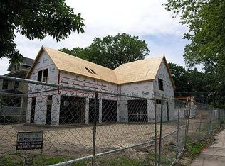 631 Lake Ave, Wilmette, IL