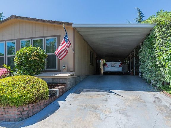 3rd image of 6942 Gold Oak Ln