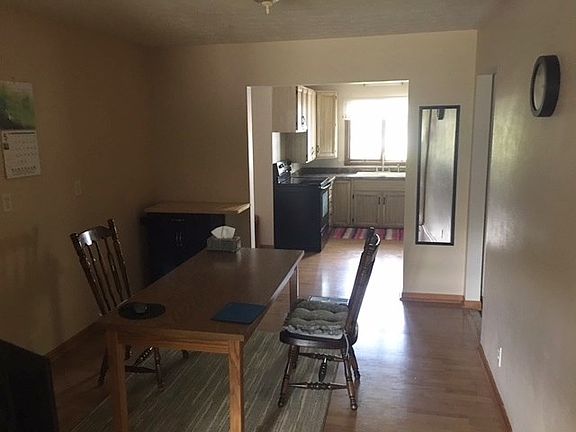 2nd image of 3327 Pipers Glen Dr