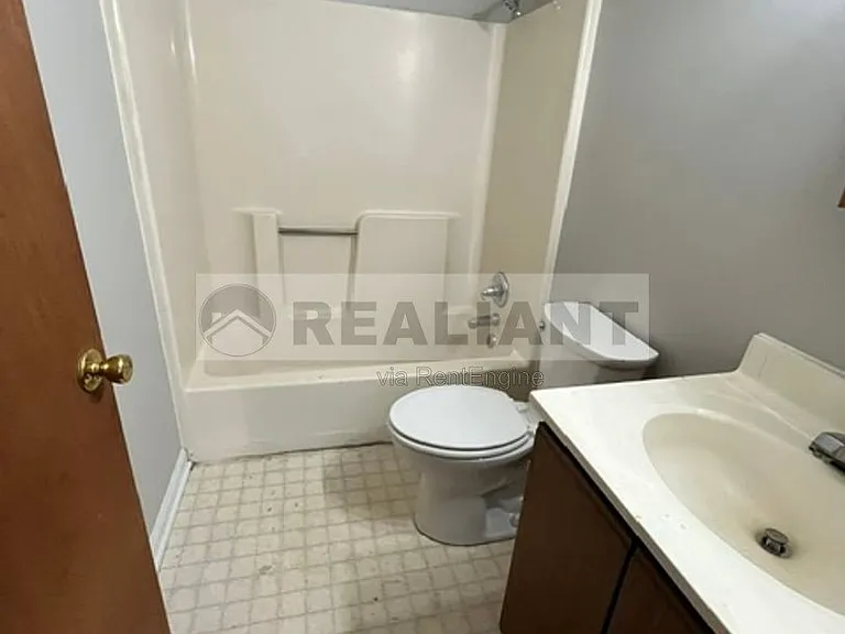 247 Centennial Dr #2-C — Photo 5