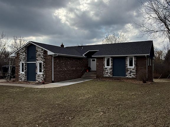 3rd image of 20771 Halsted Rd