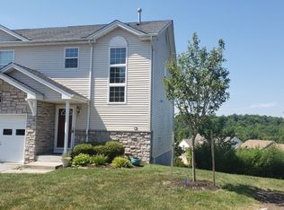 7 Mulberry Ln, Hamburg, NJ 07419