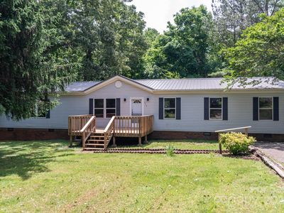 715 E 9th St, Newton, NC, 28658