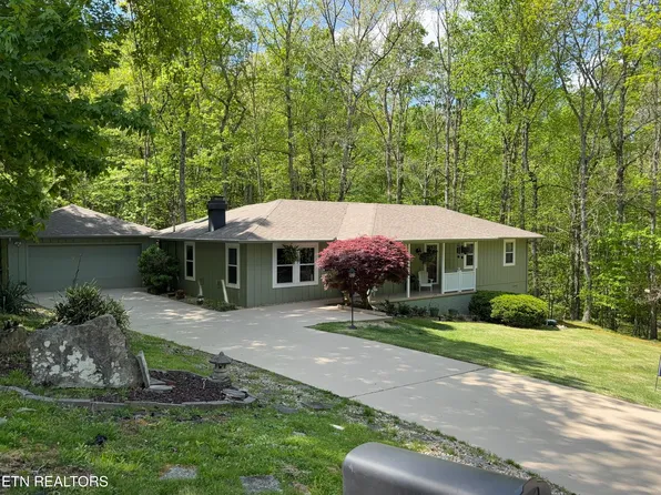 226 Snead Dr, Fairfield Glade, TN 38558