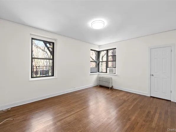 78-78 44th Ave #3B, Woodside, NY 11377