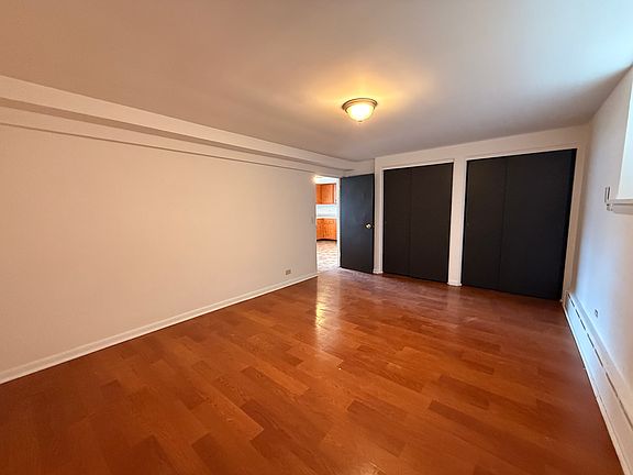 4th image of 116 N Cass Ave #G