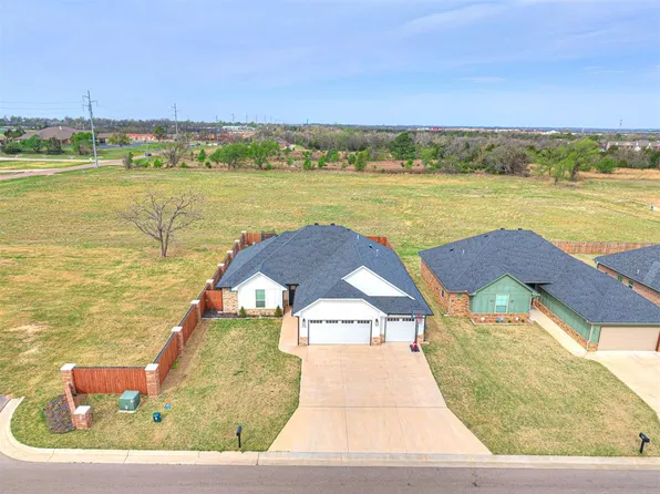 4520 Red Bird Rd, Shawnee, OK 74804