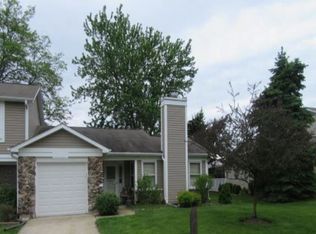 224 Stanyon Ln, Bloomingdale, IL 60108