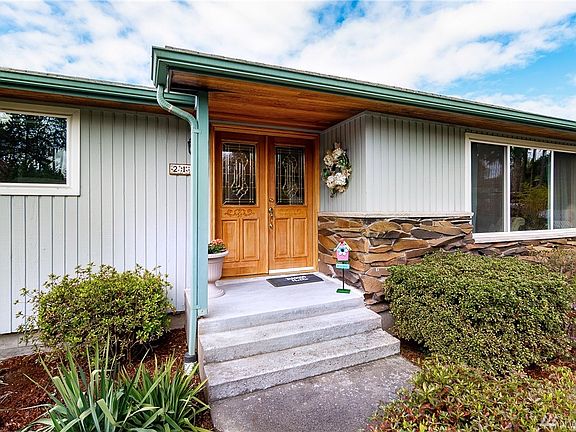 3rd image of 2104 86th Avenue Ct E