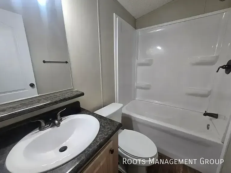 310 Hester Ave #128 — Photo 9