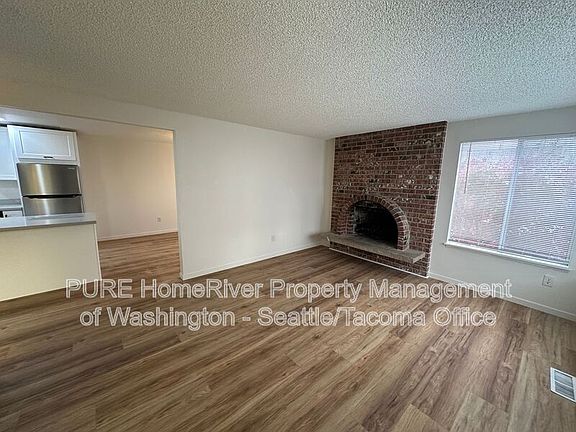 5th image of 1727 45th Ave SW