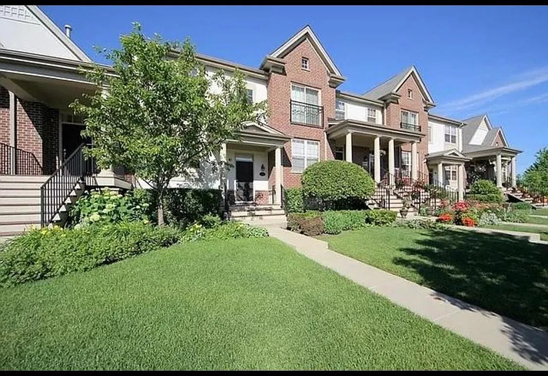 2 bed, 2.5 bath, 1460 sqft, $3,000 — Photo 3