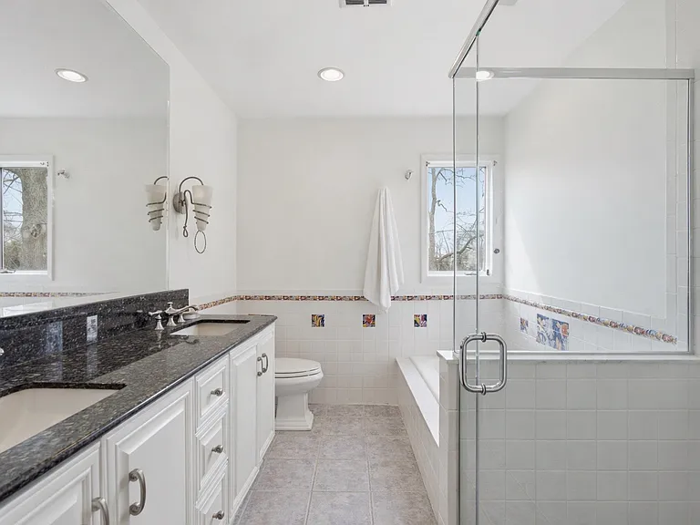 1 Canal Way — Photo 13