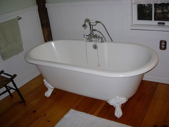 72" clawfoot tub 