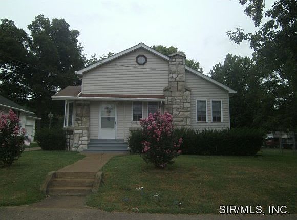 805 W Main St, Mascoutah, IL 62258 | Zillow