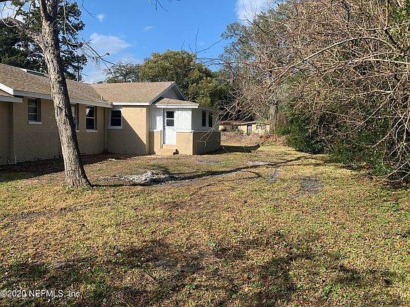 5th image of 8633 Adams Ave