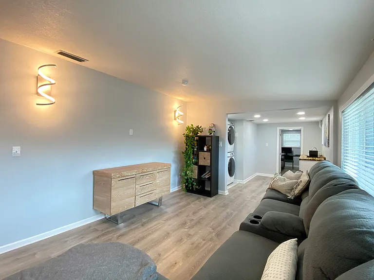 4407 W North A St — Photo 7