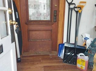 92 Holl St, Manchester, CT 06040