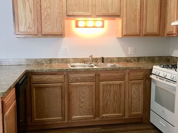 4th image of 1587 S Congress St APT 31