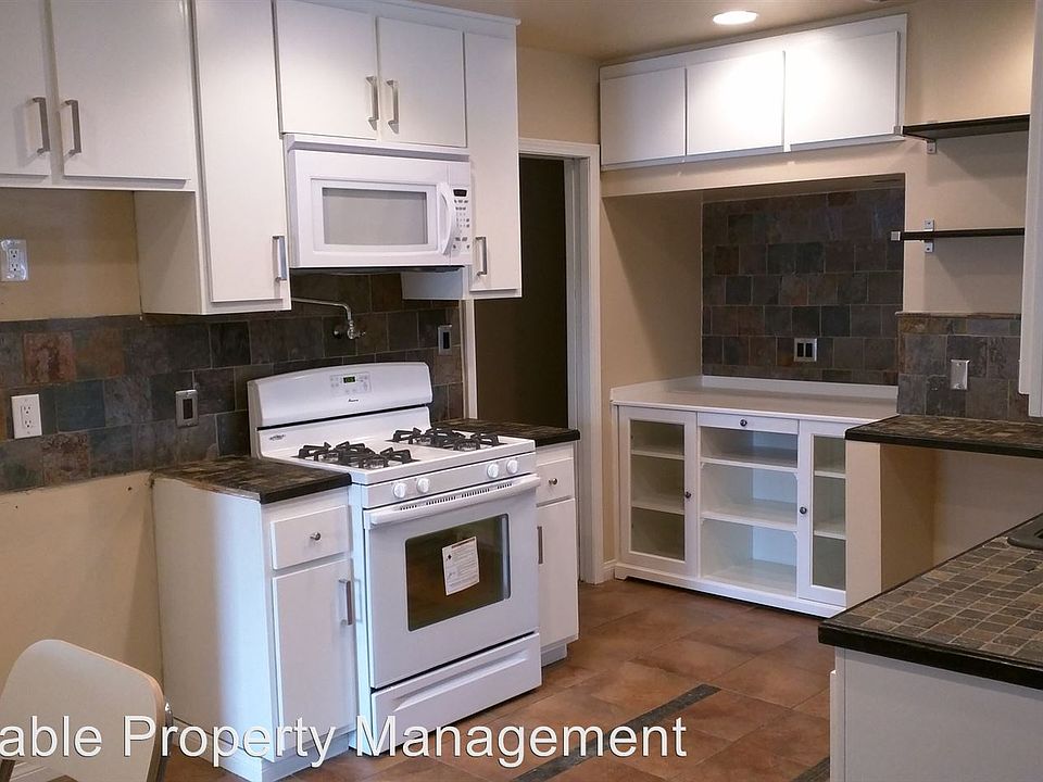 1st image of 3536 E Hillhaven Dr