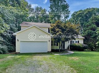 2611 Meadow Ln, Matthews, NC 28105