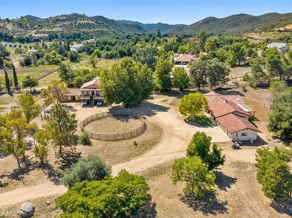 38525 Calle De Lobo, Murrieta, CA 92562