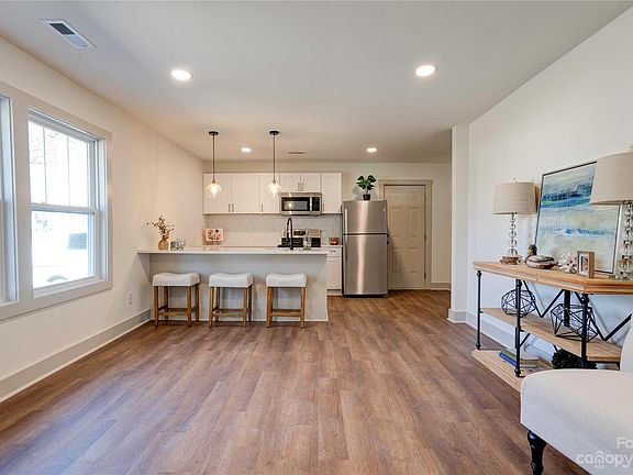 5th image of 609 Louise Ave